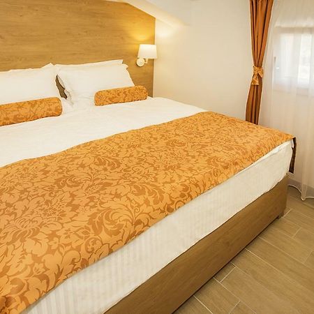 באסקה Residence Mediterraneo מראה חיצוני תמונה