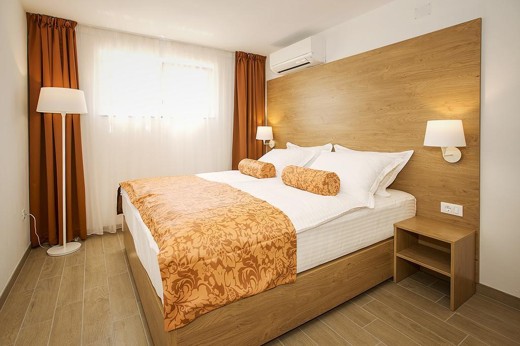 באסקה Residence Mediterraneo מראה חיצוני תמונה