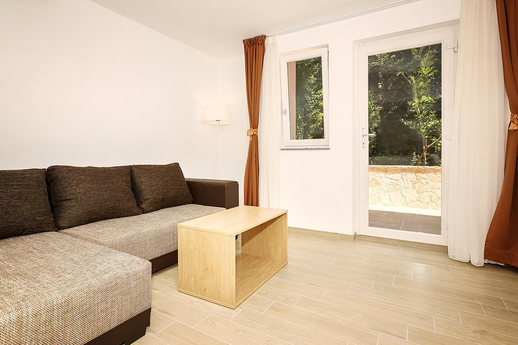 באסקה Residence Mediterraneo מראה חיצוני תמונה