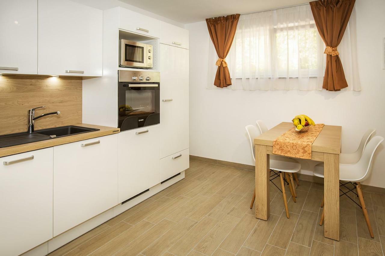 באסקה Residence Mediterraneo מראה חיצוני תמונה