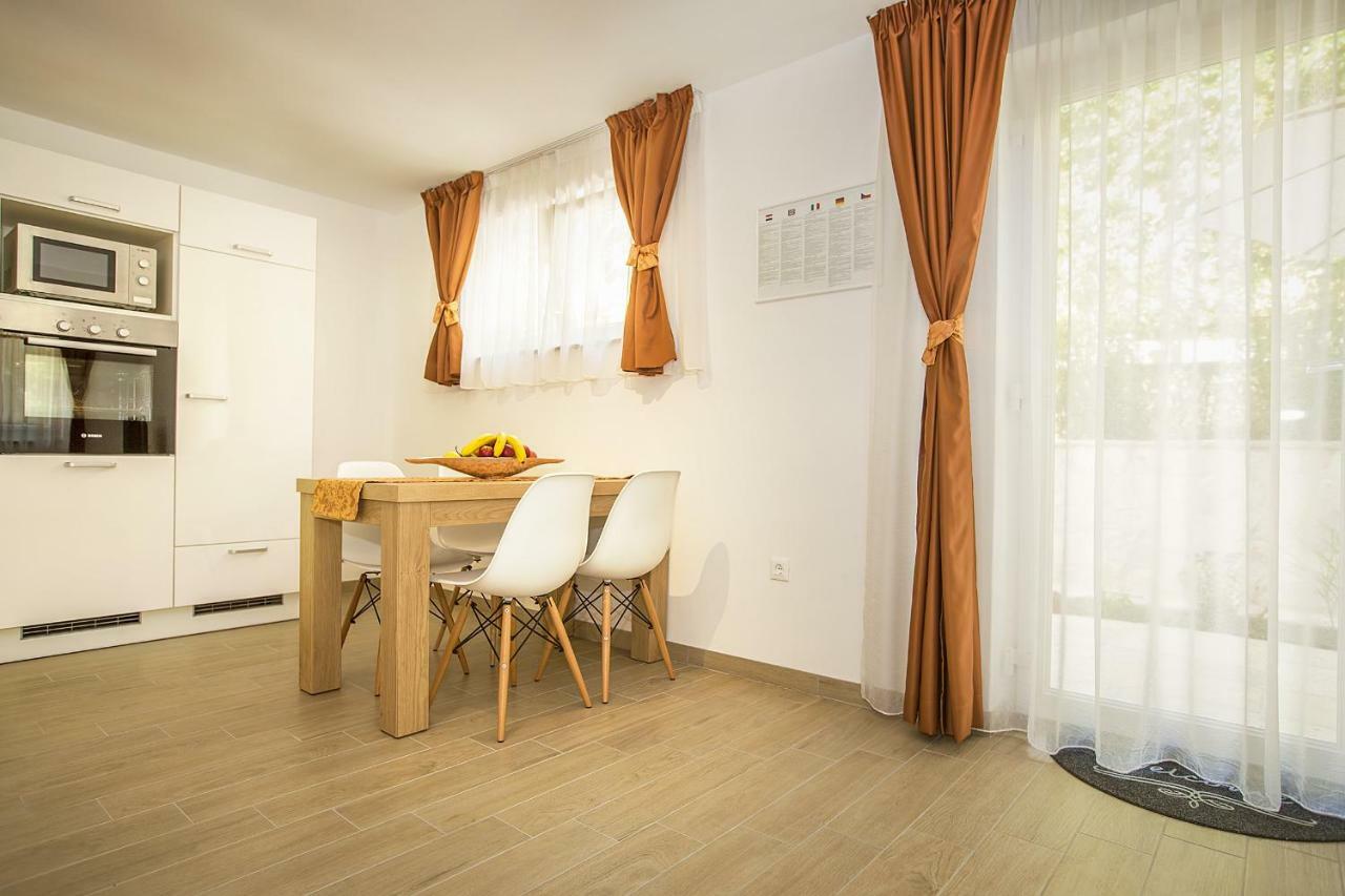 באסקה Residence Mediterraneo מראה חיצוני תמונה