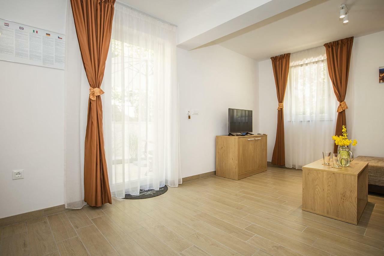 באסקה Residence Mediterraneo מראה חיצוני תמונה