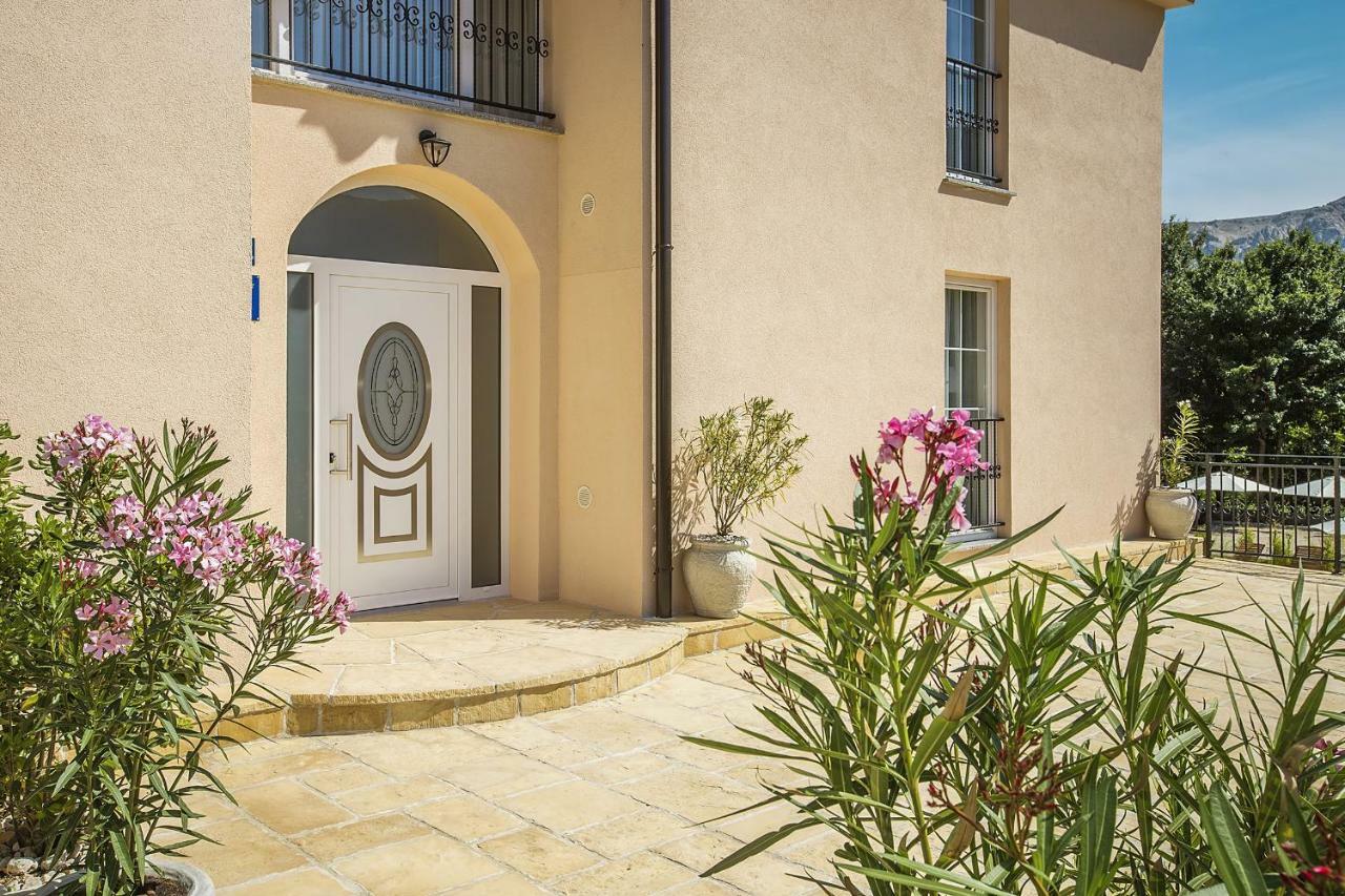 באסקה Residence Mediterraneo מראה חיצוני תמונה
